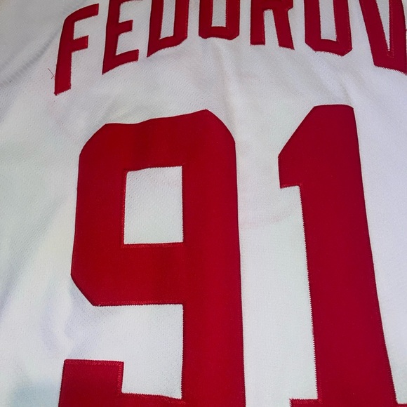 Sergei Fedorov starter Detroit Red Wings Jersey Mens Xl White Sewn 90s Clean nhl - Picture 2 of 8